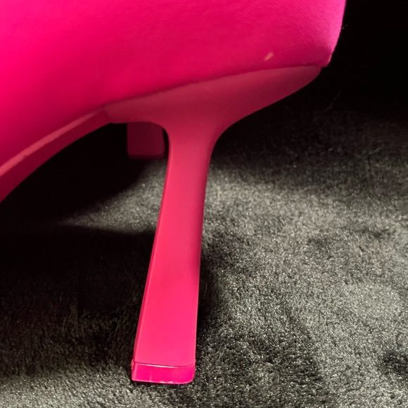 STEVE MADDEN Pink Vakay Sock Bootie - Picture 4 of 9